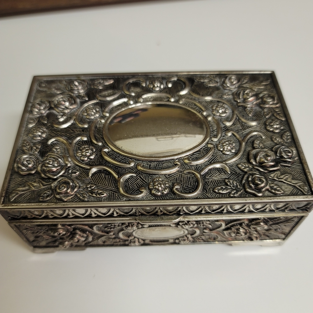 Vintage silver plated jewelry box